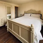 فندق مبيت وإفطار Chateau De Mont St Michel