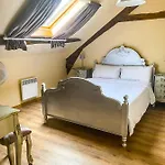 Chateau De Mont St Michel 3* 圣詹姆斯