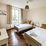 Chateau De Mont St Michel فندق مبيت وإفطار 3*