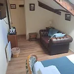 فندق مبيت وإفطار Chateau De Mont St Michel Saint-James