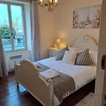 فندق مبيت وإفطار Chateau De Mont St Michel 3*