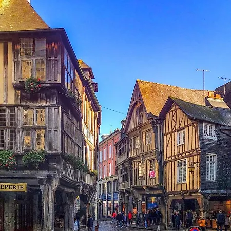 Chateau De Mont St Michel 3*