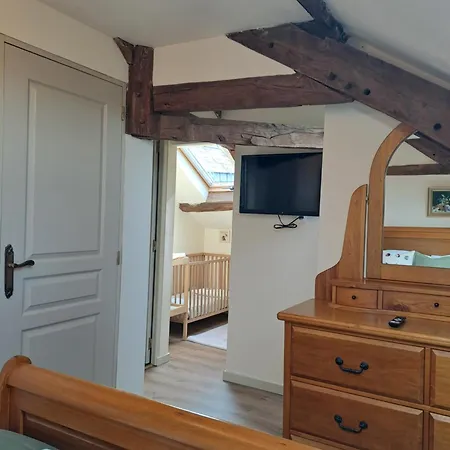 Chateau De Mont St Michel Bed & Breakfast Saint-James