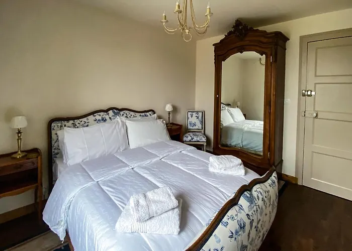 Chateau De Mont St Michel 4* Saint-James