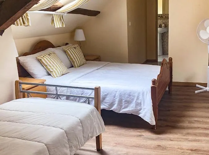 Chateau De Mont St Michel 4*