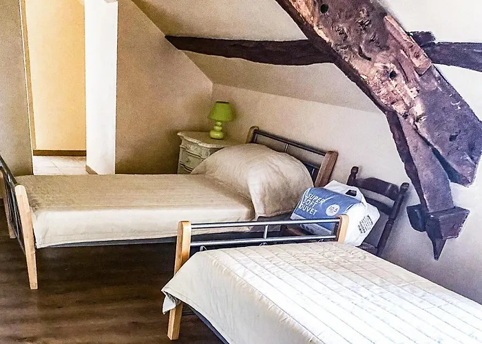 Chateau De Mont St Michel Bed & Breakfast Saint-James