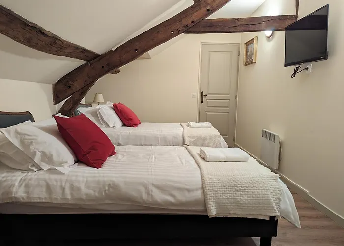 Chateau De Mont St Michel 4*