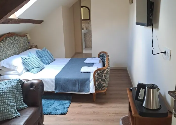 Chateau De Mont St Michel 4* Saint-James