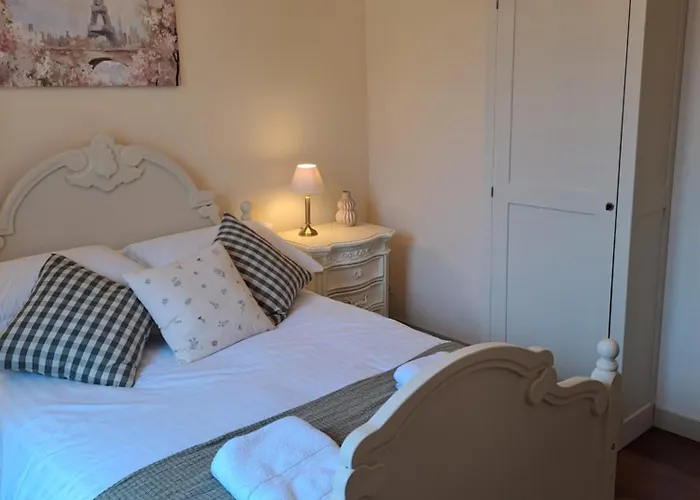 Bed & Breakfast Chateau De Mont St Michel Saint-James