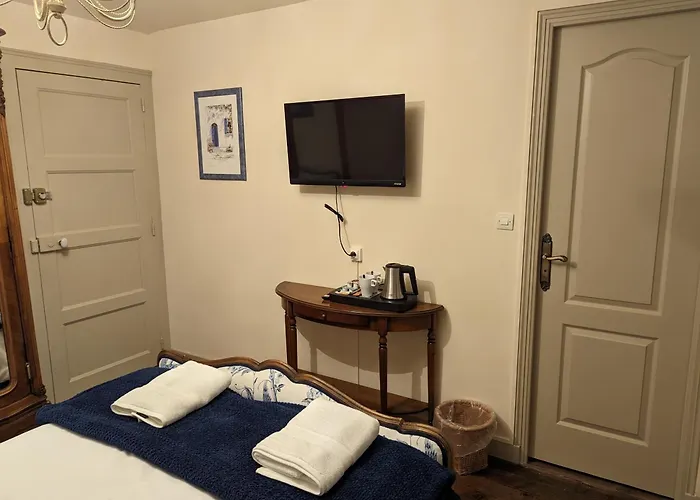 Chateau De Mont St Michel Saint-James